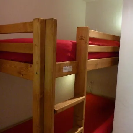 Apartment Chaleureux, 4 Personnes, 1 Chambre, 1 Coin Montagne - Isaline07 *